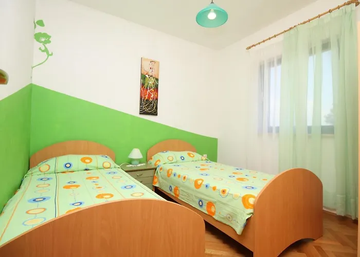 Povljana 6502a * Povljana