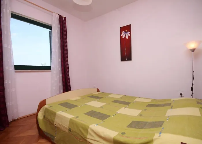 Apartman Povljana 6502a